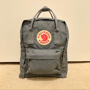Fjallraven Mini Kanken Daypack in Graphite